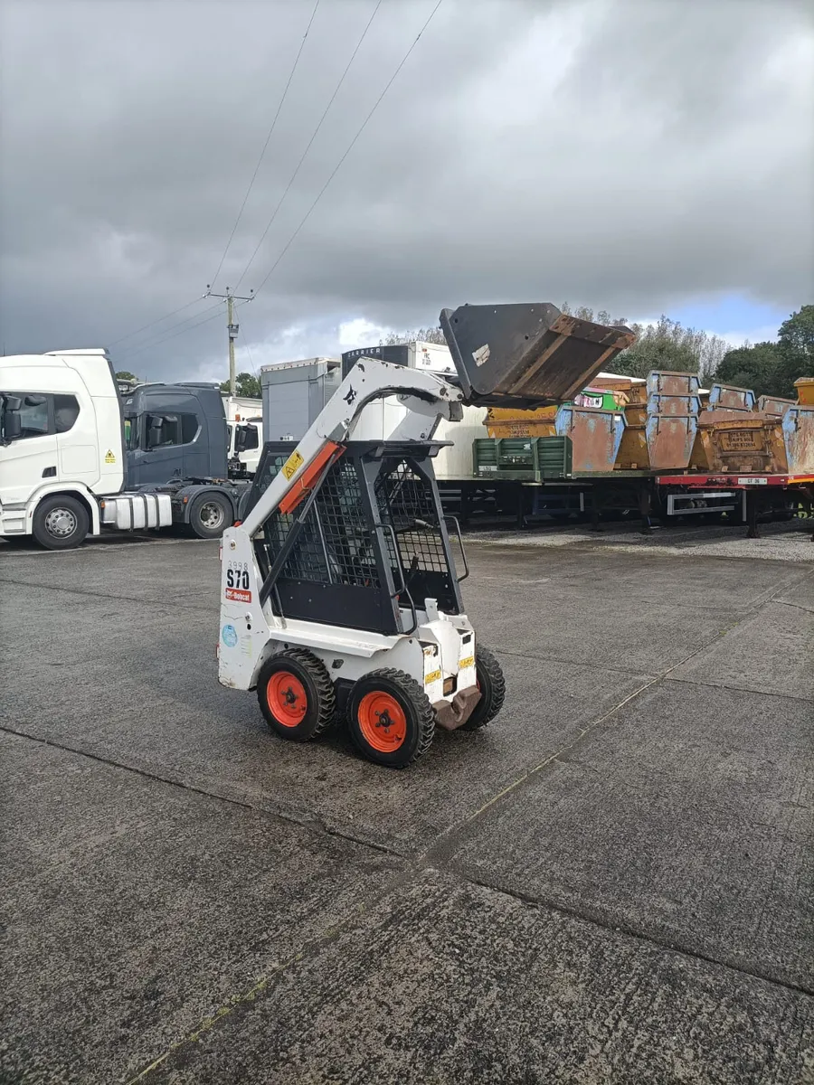 2018 bobcat skid steer S70 low hrs 3 foot bucket - Image 2