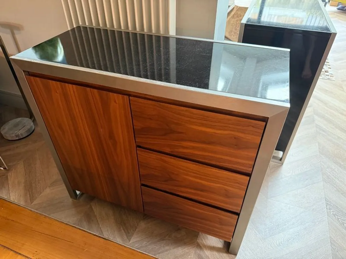 Storage unit - Image 1
