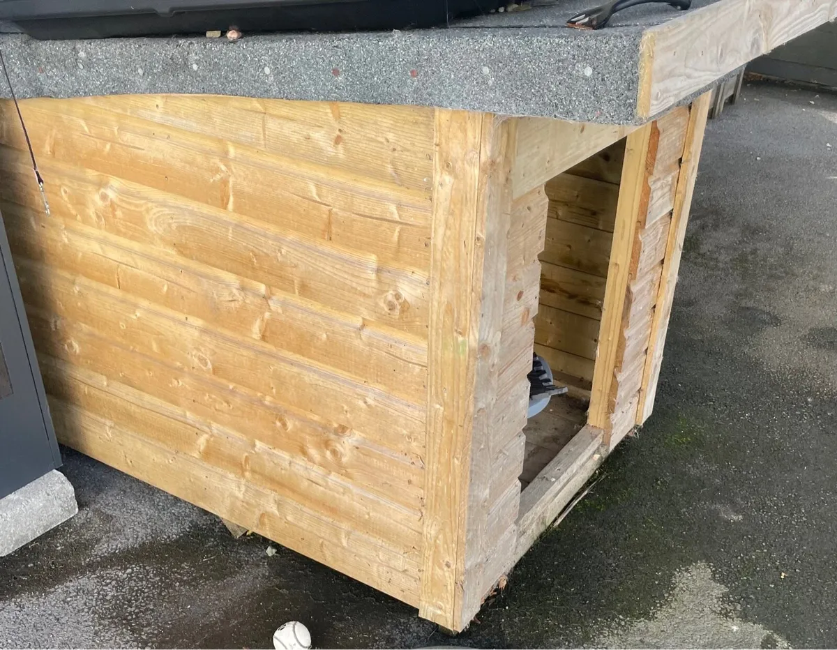 Dog House - Image 3