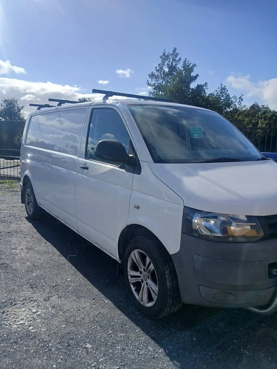 Vw transporter van (selling for a customer) - Image 4
