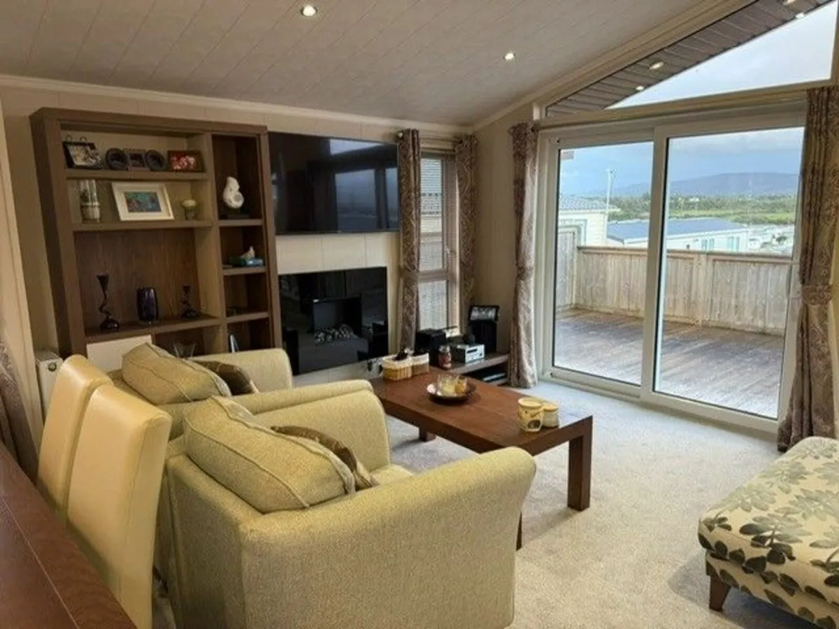 2014 Willerby New Hampshire (40ftx20ft) 3 Bedroom - Image 3