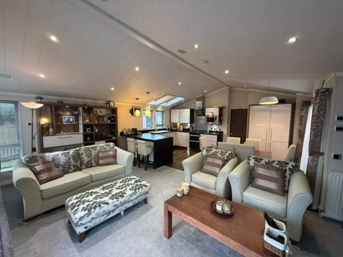 2014 Willerby New Hampshire (40ftx20ft) 3 Bedroom - Image 1