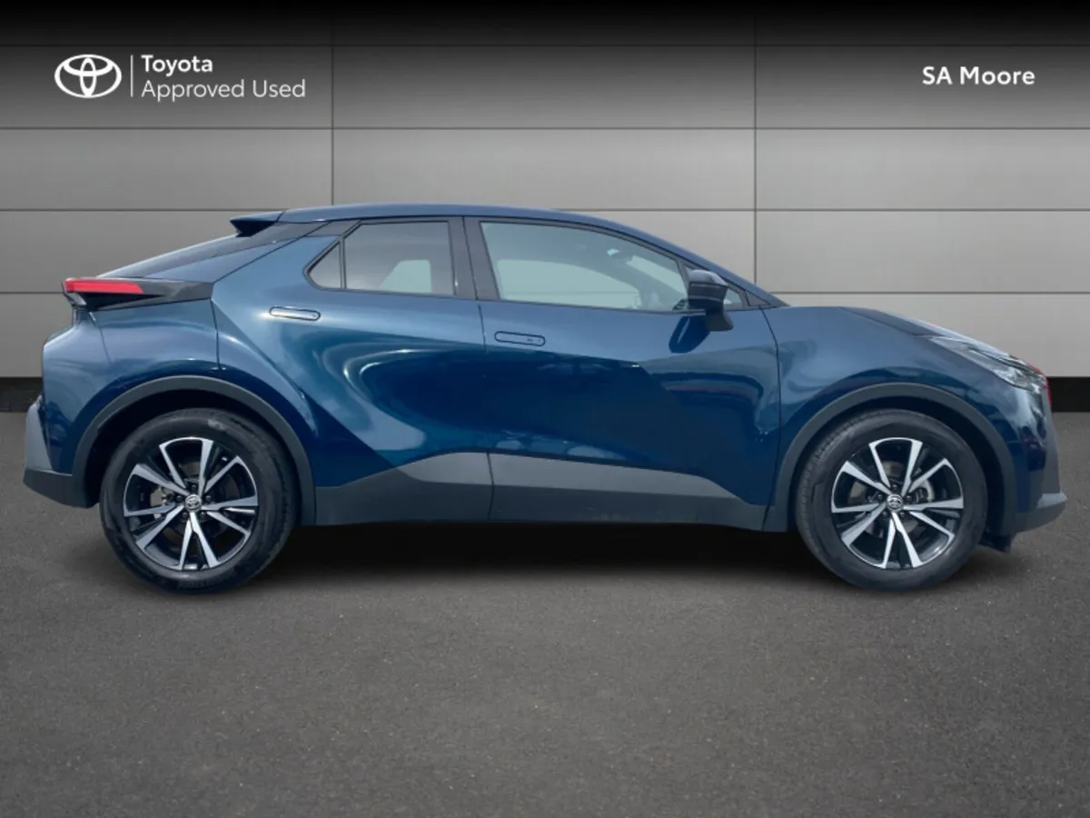 Toyota C-HR HYBRID SPORT - Image 3