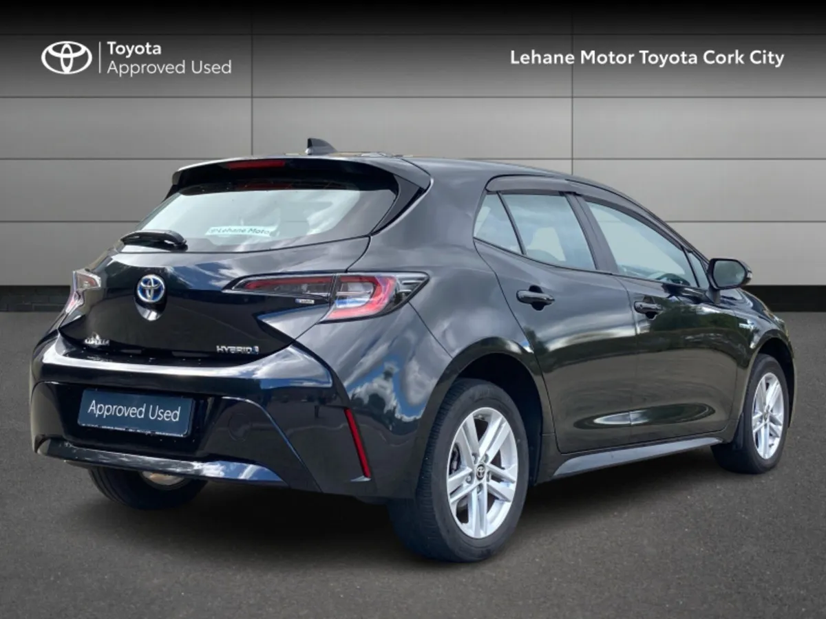 Toyota Corolla HYBRID LUNA H/B 4DR AUTO A - Image 2