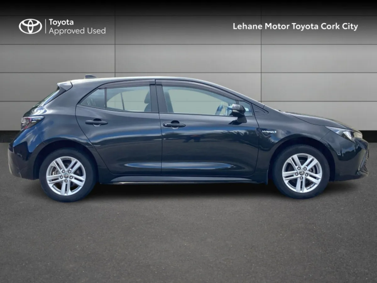 Toyota Corolla HYBRID LUNA H/B 4DR AUTO A - Image 3