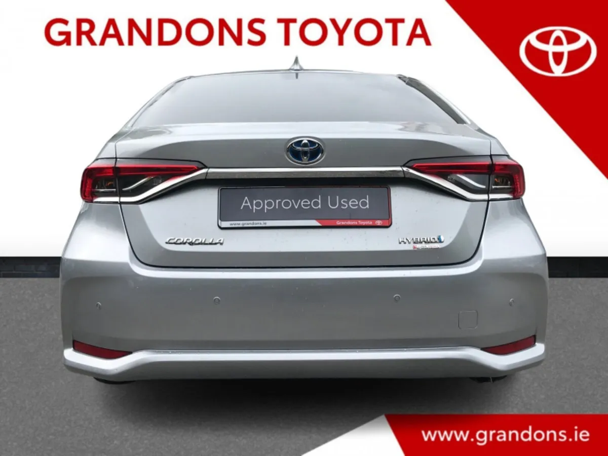 Toyota Corolla LUNA SPORT SALOON - GRANDONS - Image 4