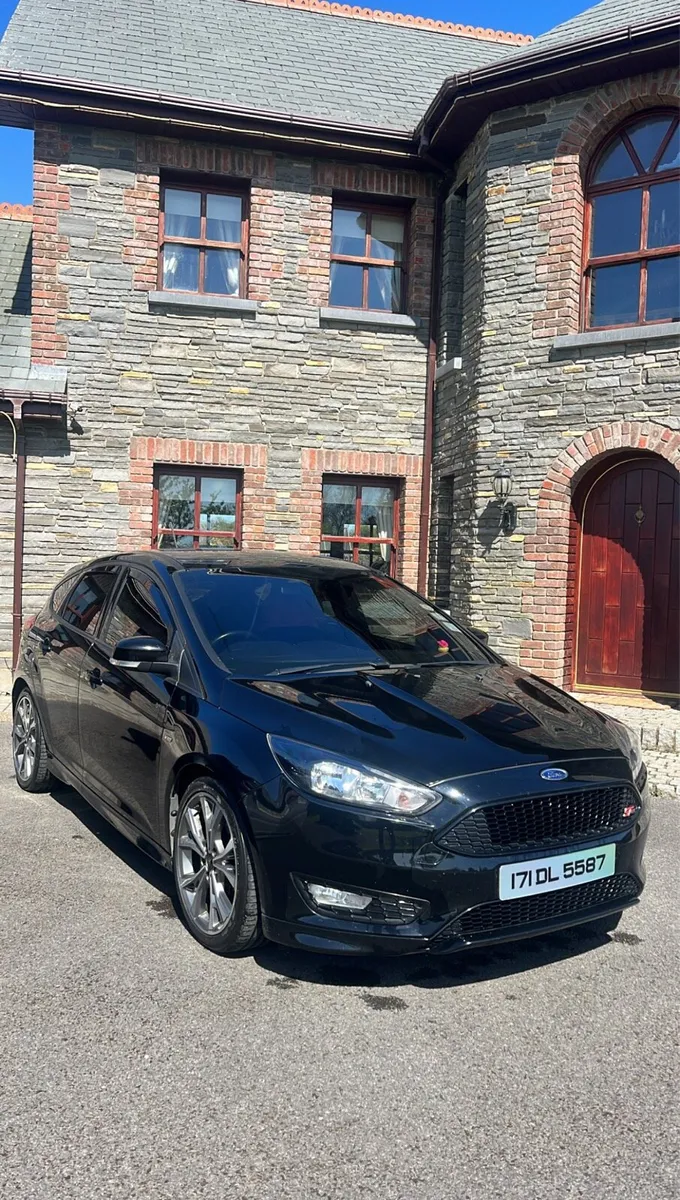 171 Ford Focus ST Line - Image 1
