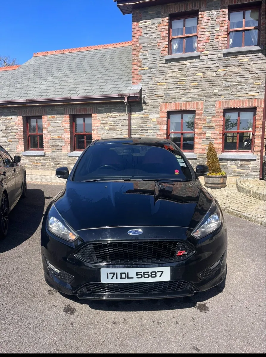 171 Ford Focus ST Line - Image 2