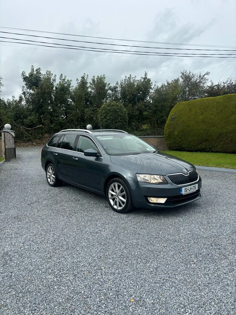 2015 Skoda Octavia estate - Image 1