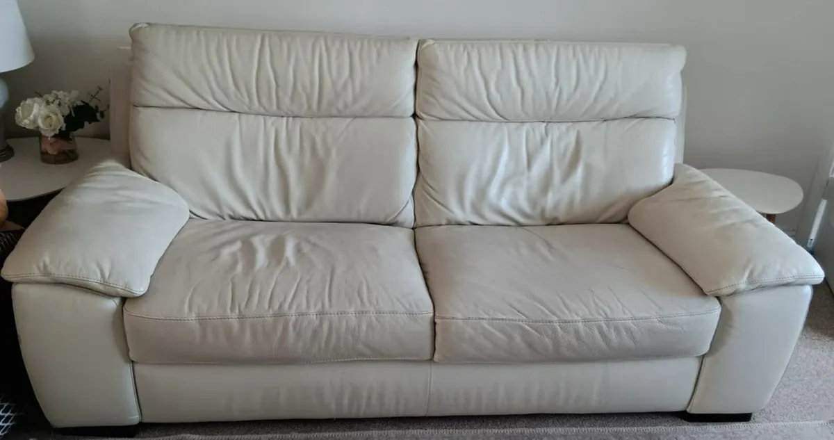 3+2 seater for free - Image 1
