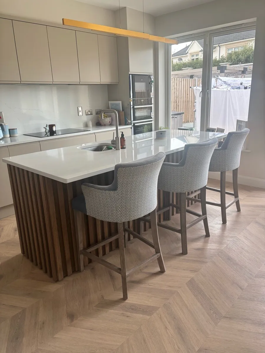 3 Ventura kitchen stools - Image 3