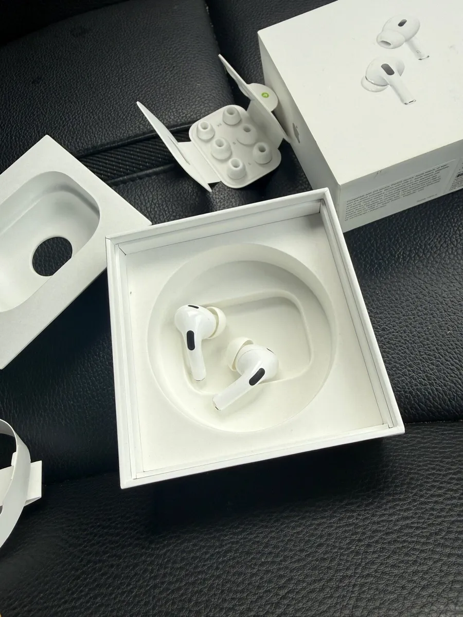 Apple AirPods Pro 2 - Image 2