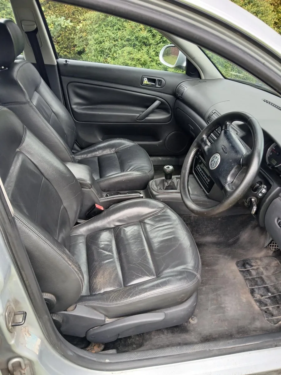 Volkswagen Passat 2005 - Image 4