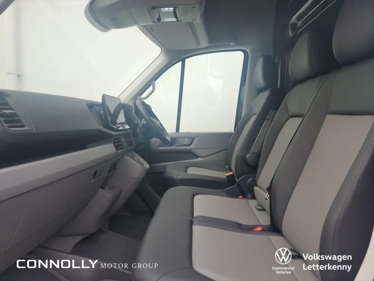 Volkswagen Crafter Cr35 Panel van Highline MWB 14 - Image 4