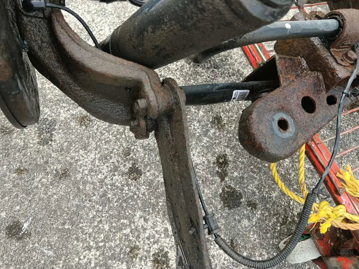 Vaxhaull insignia back axle - Image 2