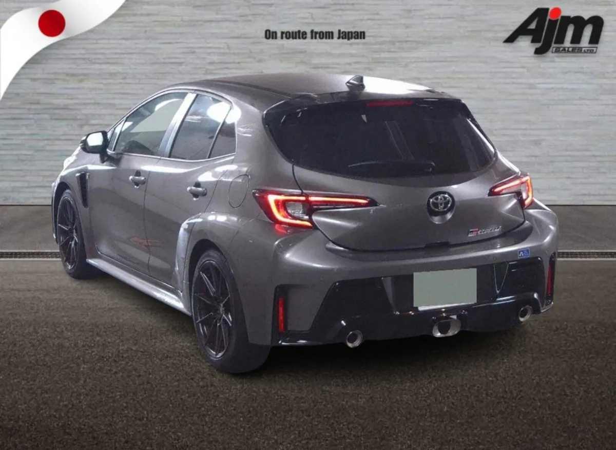 TOYOTA GR COROLLA RZ 6 SPEED MANUAL 4WD MARCH 2025 - Image 3