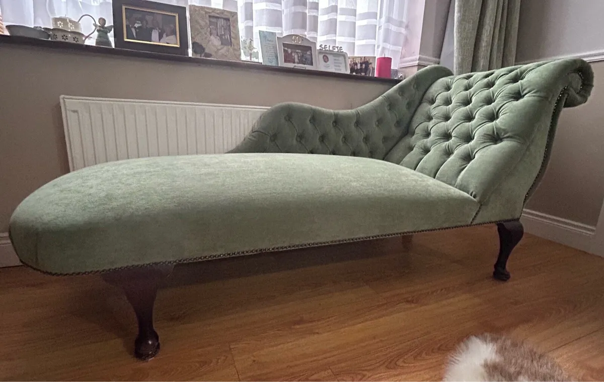 Chaise Lounge - Image 2