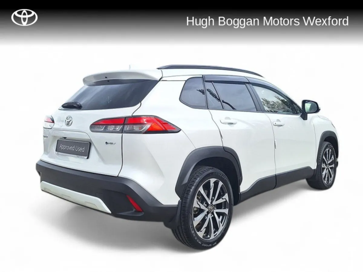 Toyota Corolla CROSS 1.8 SPORT LEATHER SEATING - Image 2