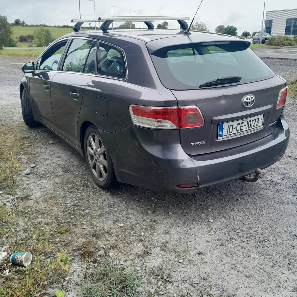 Toyota Avensis 2010 - Image 2