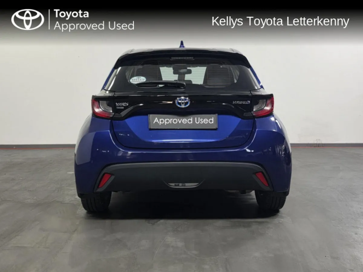 Toyota Yaris YARIS HYBRID LUNA #82 - Image 3