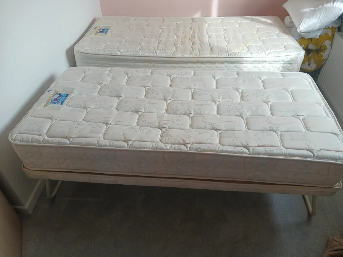 Single bed (with extra bed) - Image 3
