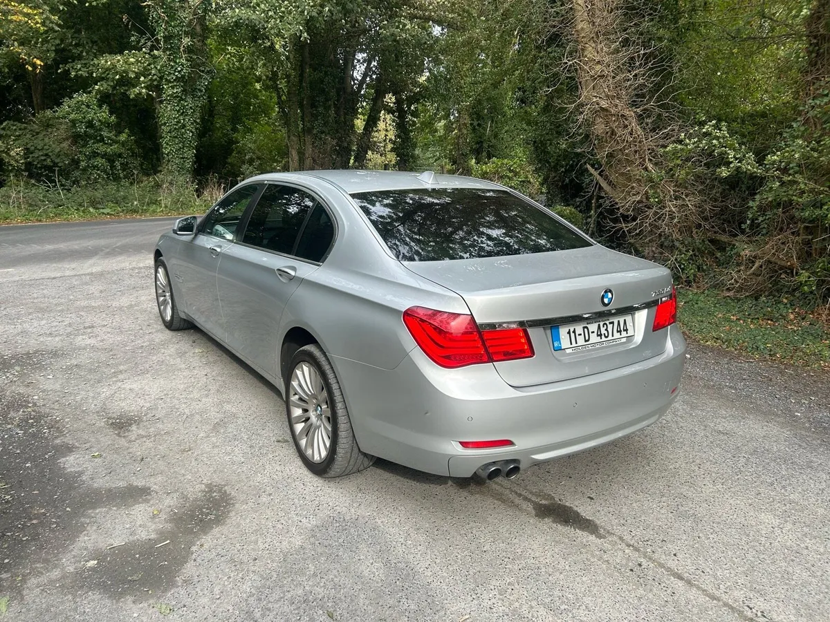BMW 730LD  2011 - Image 3