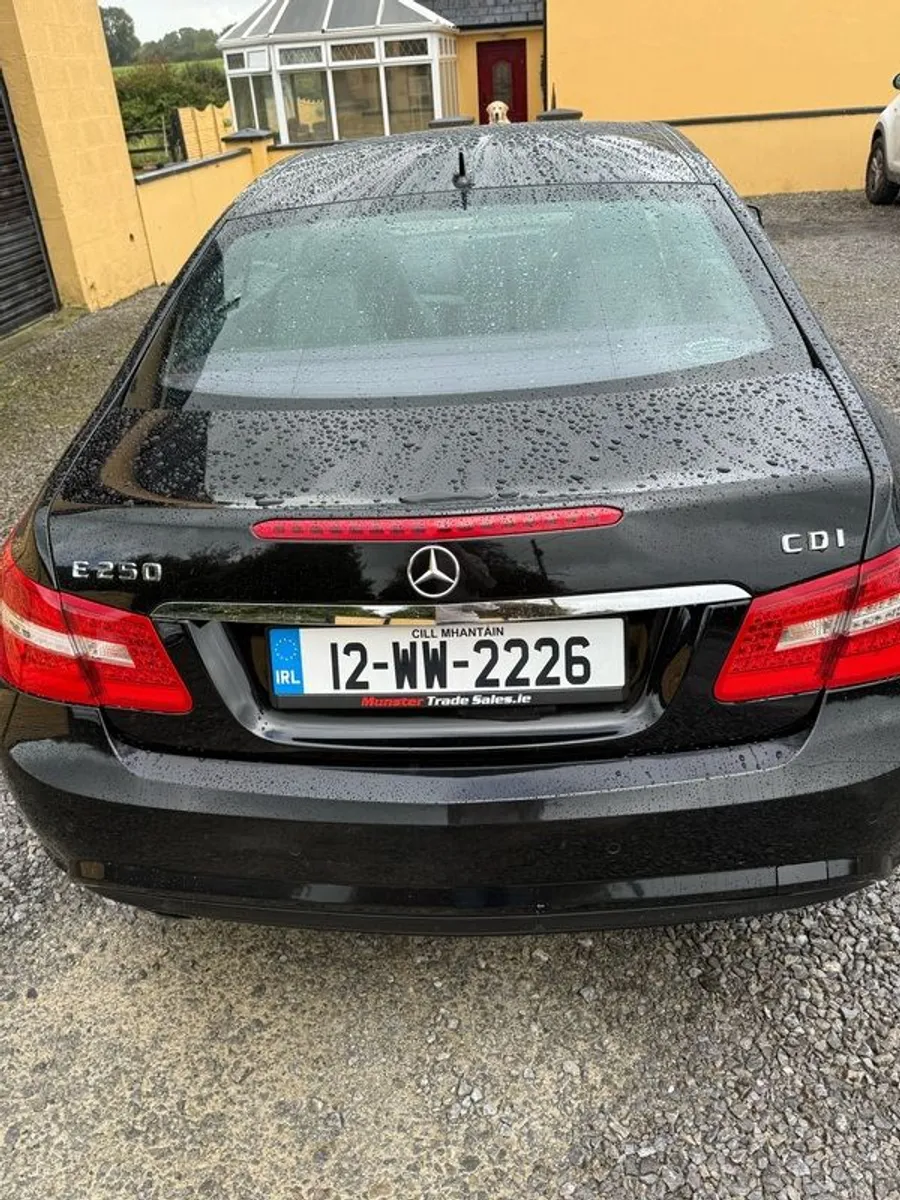 2012 Mercedes-benz E-class - Image 3