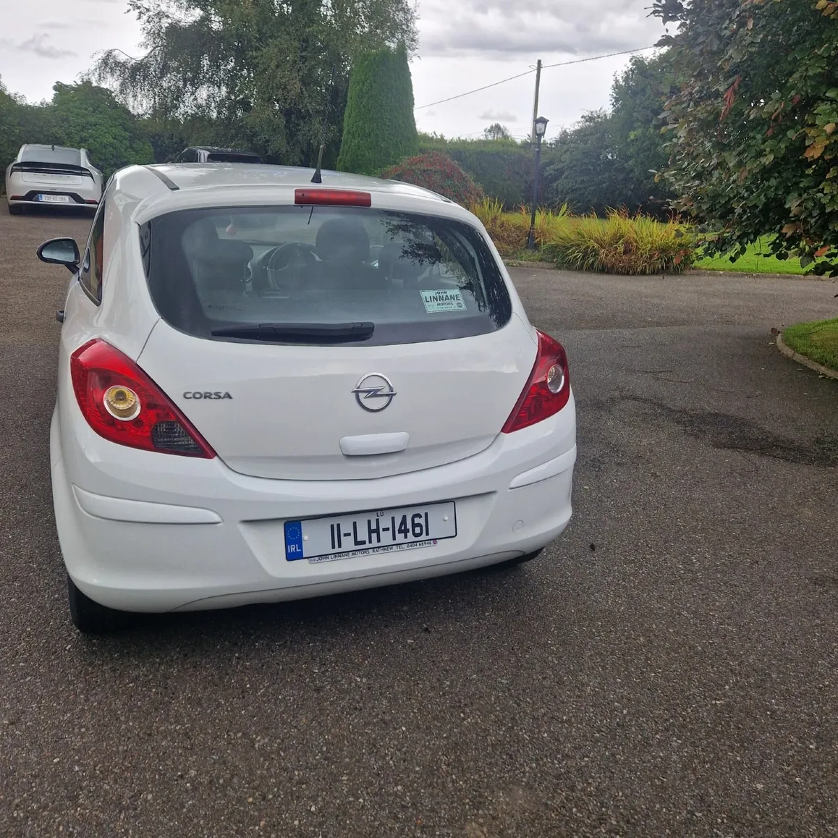 car - Image 4