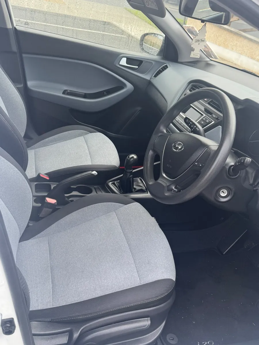 Hyundai i20 2016 - Image 3