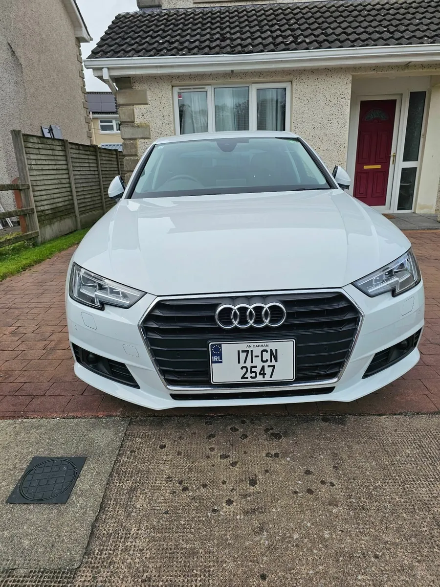 Audi A4 2017 - Image 2