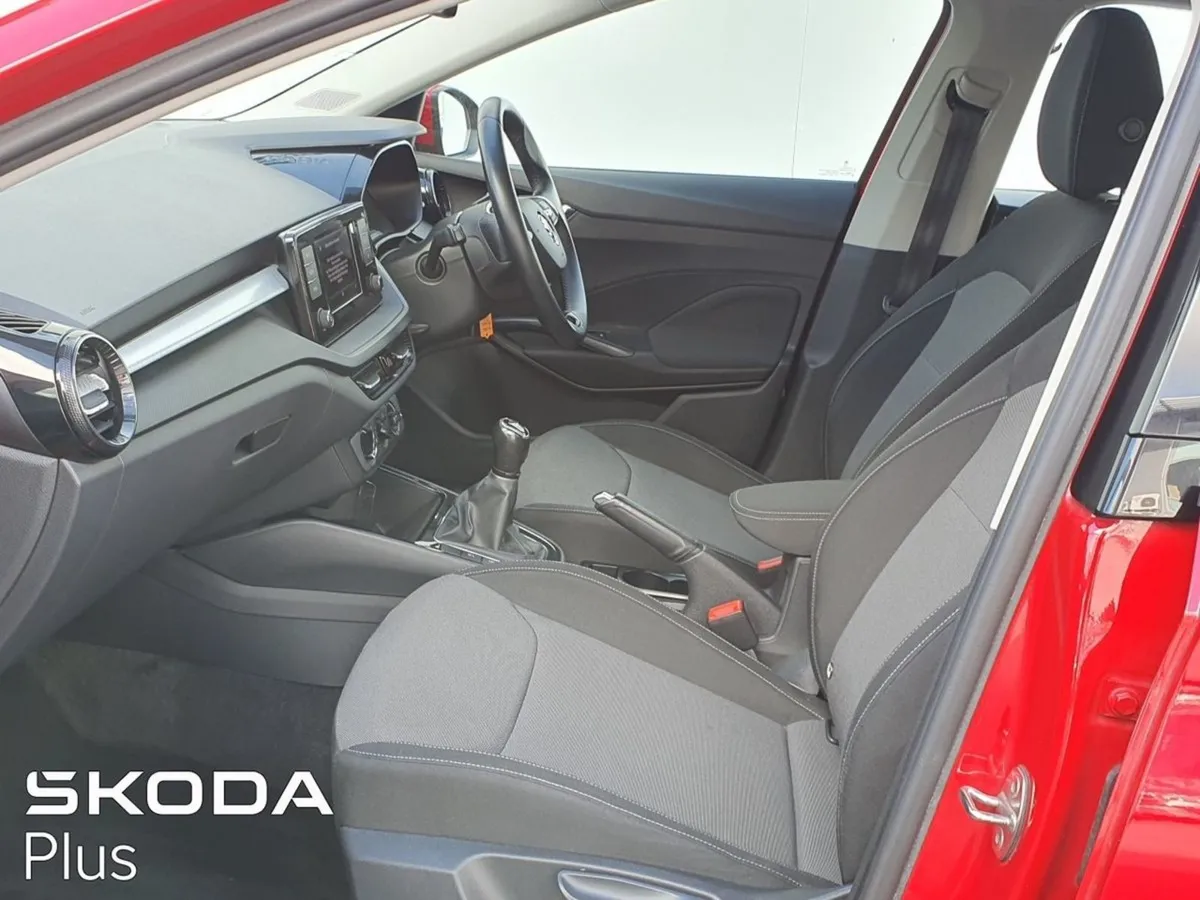 Skoda Fabia 1.0 MPI 65hp Ambition - Image 4