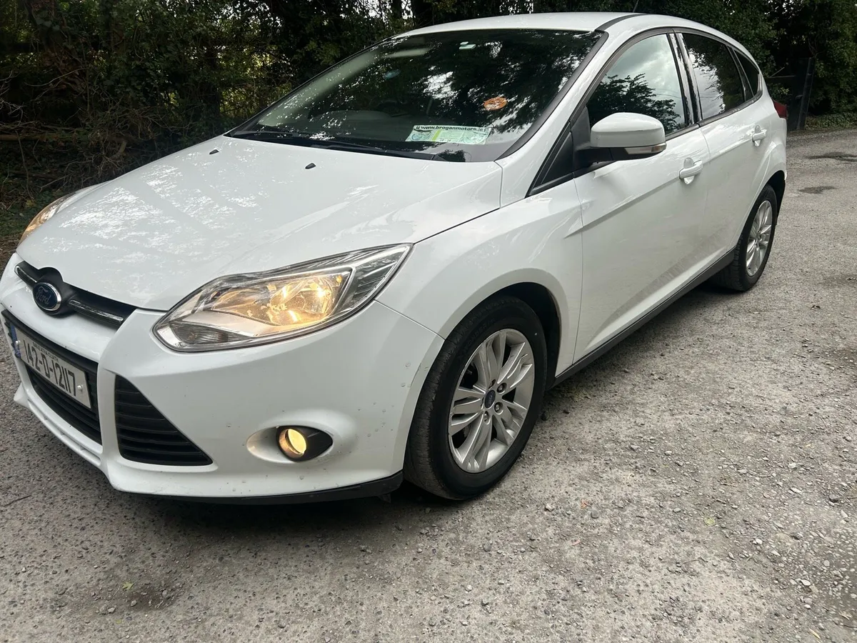Ford Focus 2014 - Image 2
