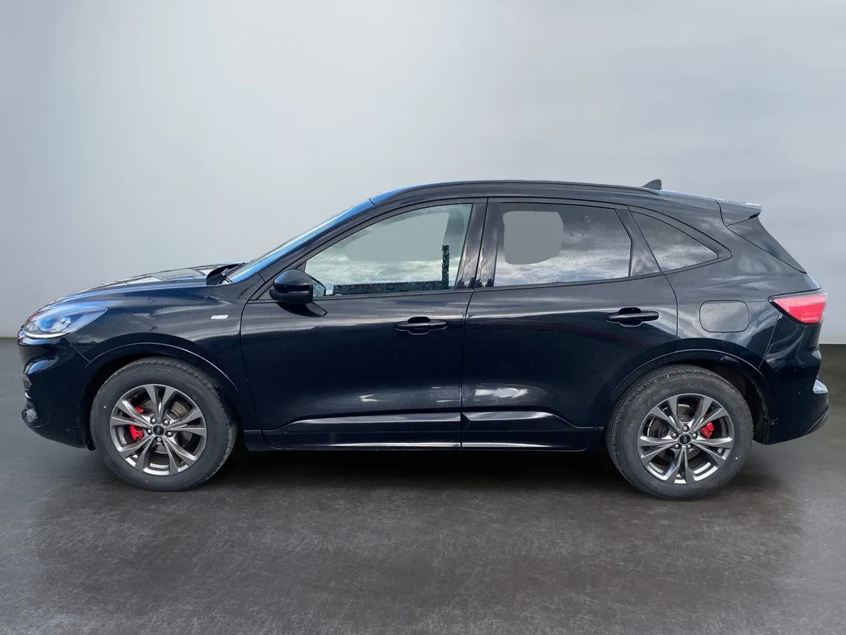 2023 KUGA ST-LINE 5DR 1.5 EcoBlue 120PS - Image 2