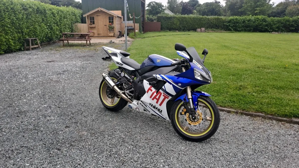 Yamaha r1 - Image 3