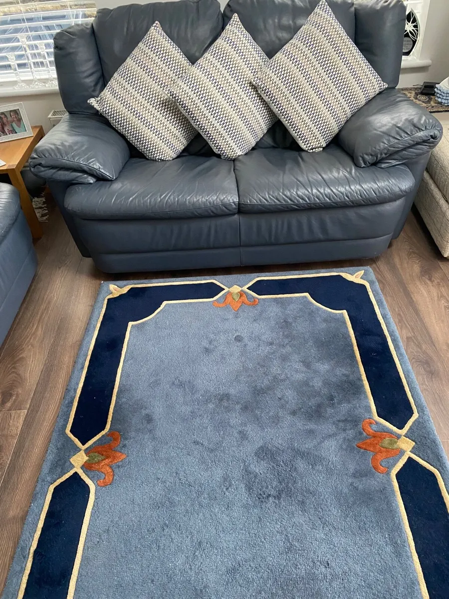 Couch - Image 2