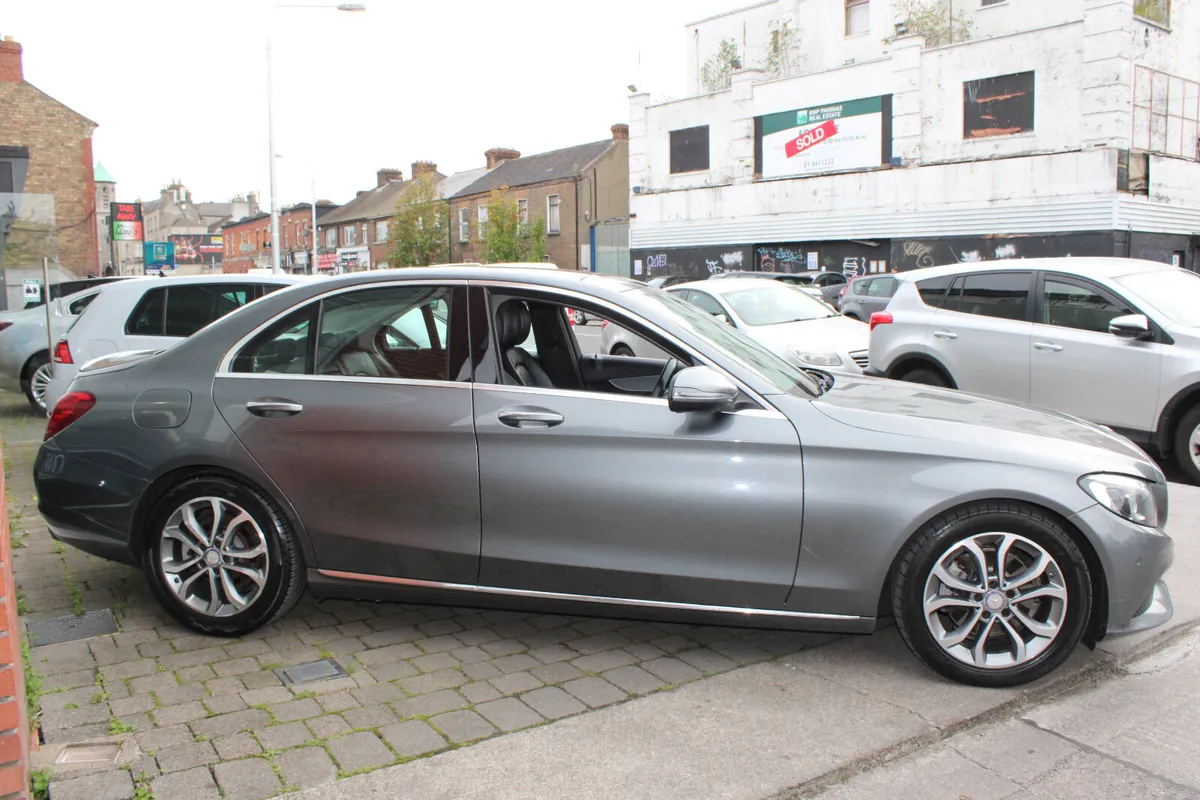 Mercedes-Benz C220d PREMIUM SPORT PLUS AUTO 2017 - Image 3
