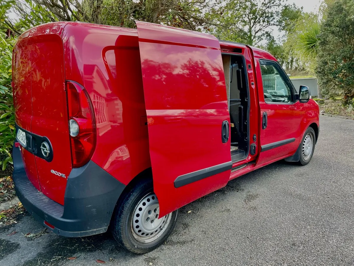 151 Opel Combo 1.3 Cdi Lwb Doe 3/26 €3995 - Image 4