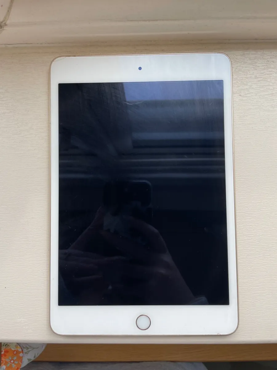 iPad mini gen4 - Image 1
