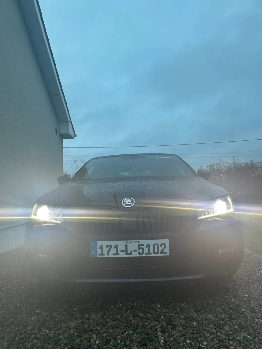 Skoda Superb 2017 - Image 3