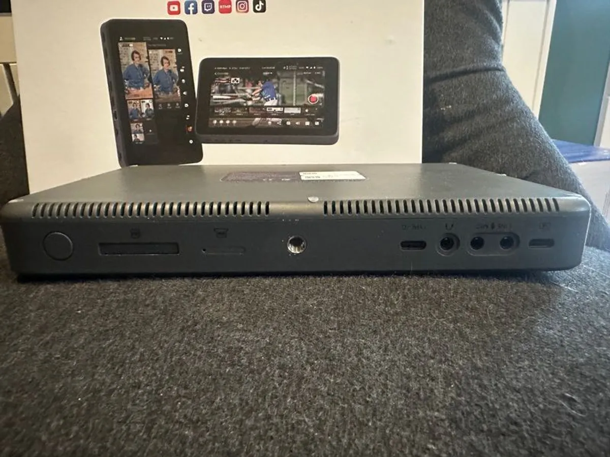 Yolobox Ultra-Stream on multiple platforms - Image 3