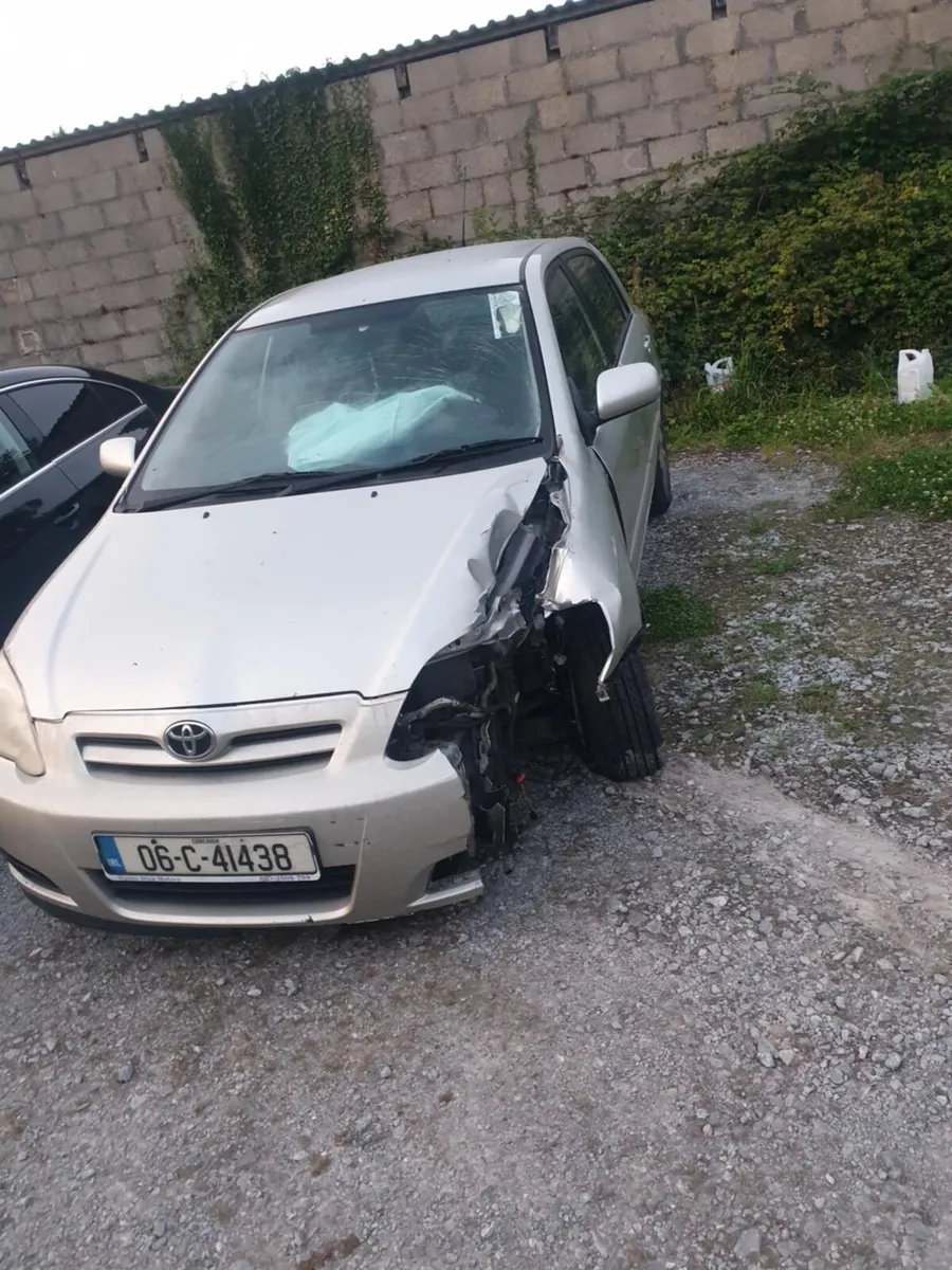 Car - Image 2
