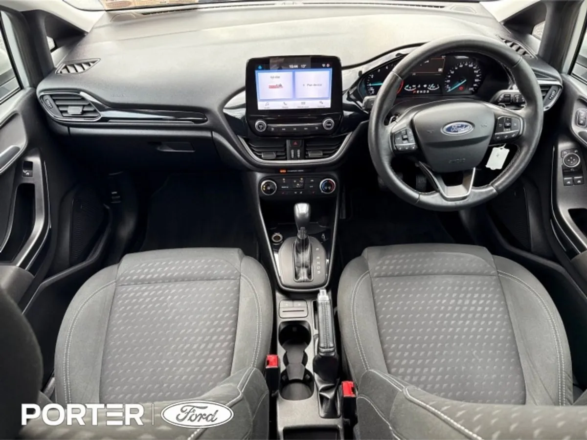 Ford Fiesta  auto  Titanium 1.0t 100 PS - Image 2