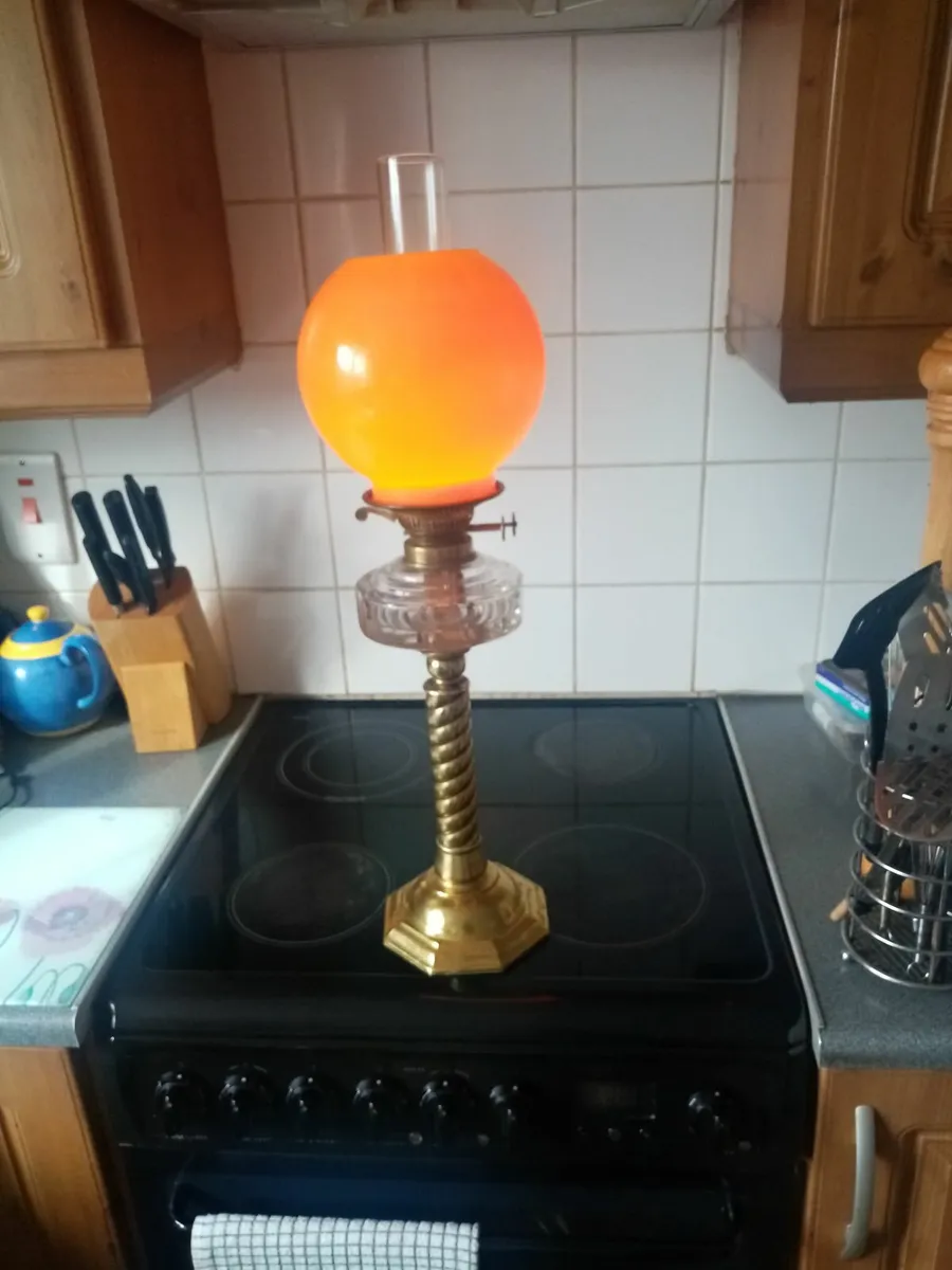 Vintage oil Lamp - Image 1