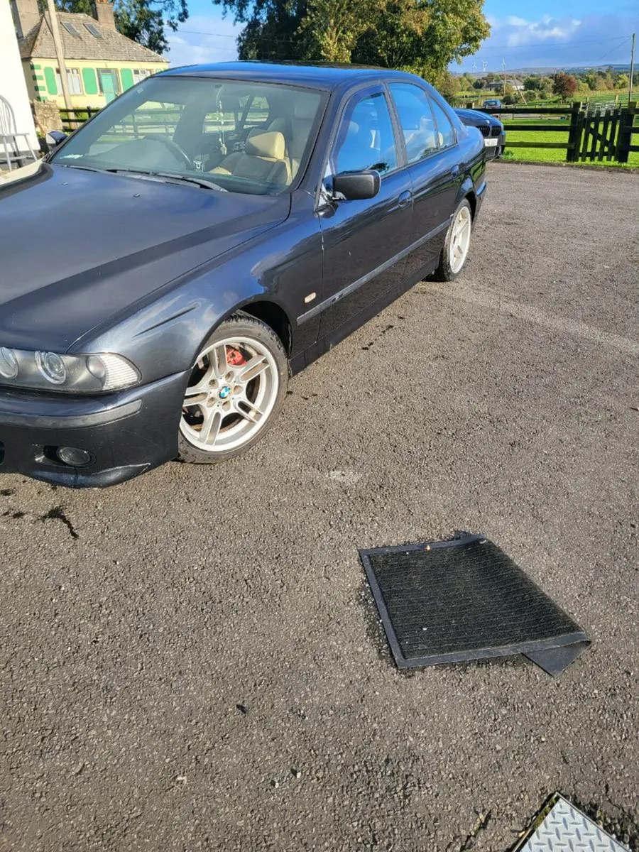 Bmw 520i m sport - Image 2