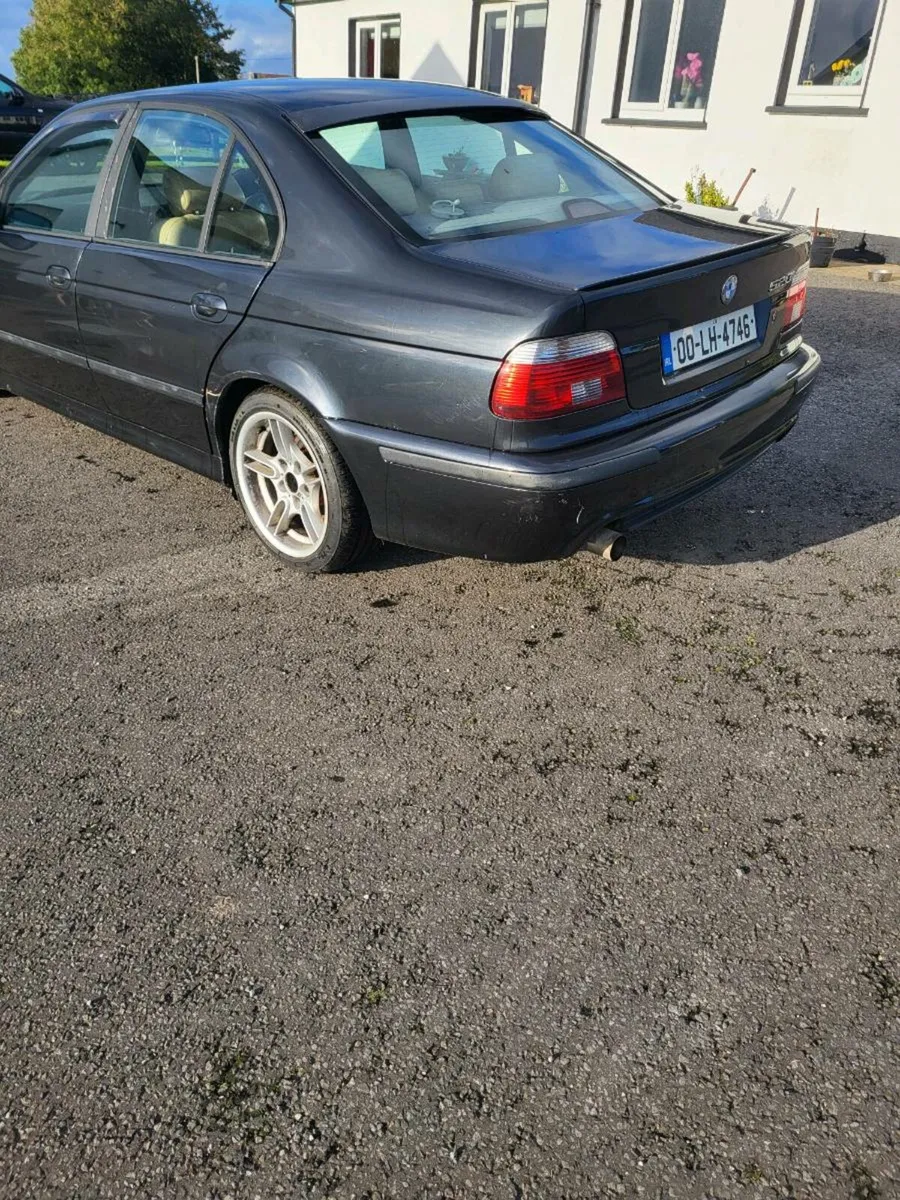Bmw 520i m sport - Image 4