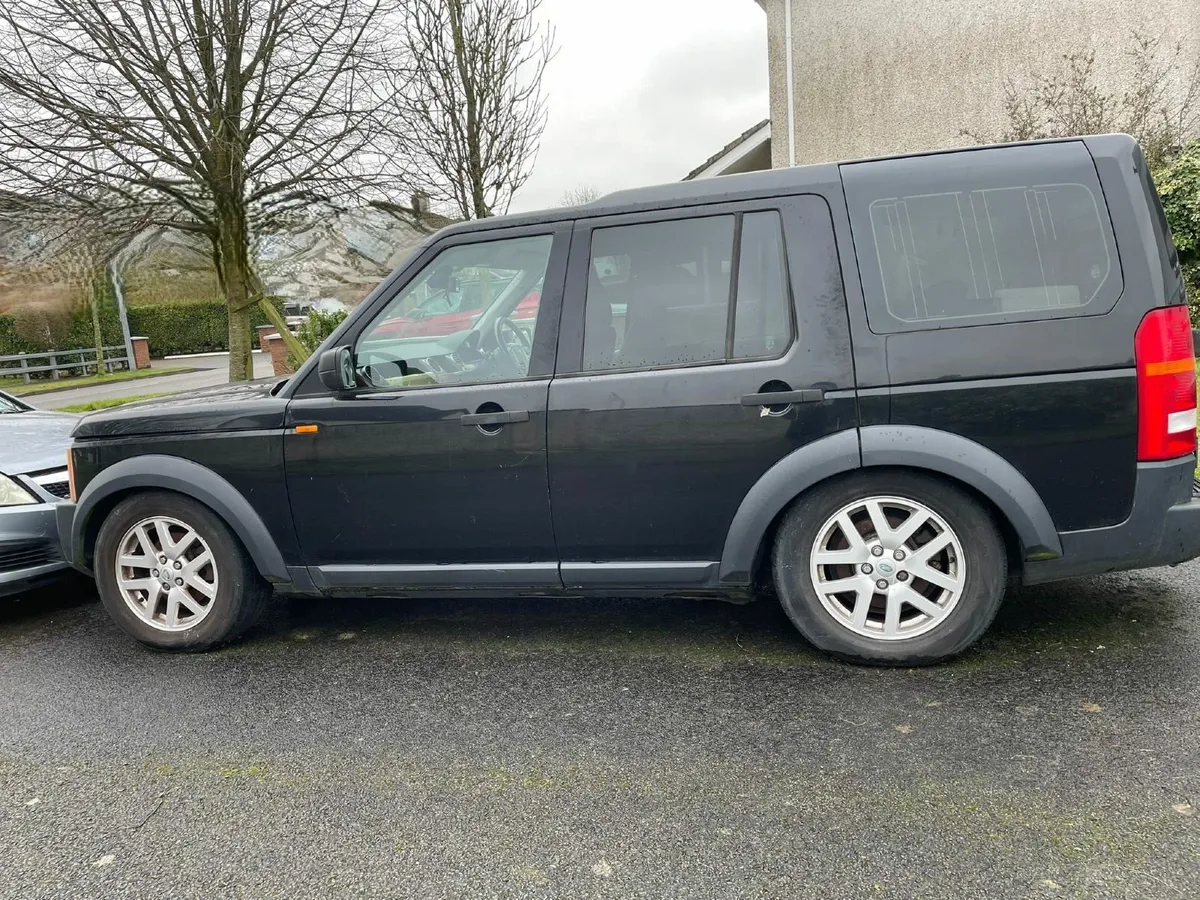 Land Rover Discovery 2007 - Image 1