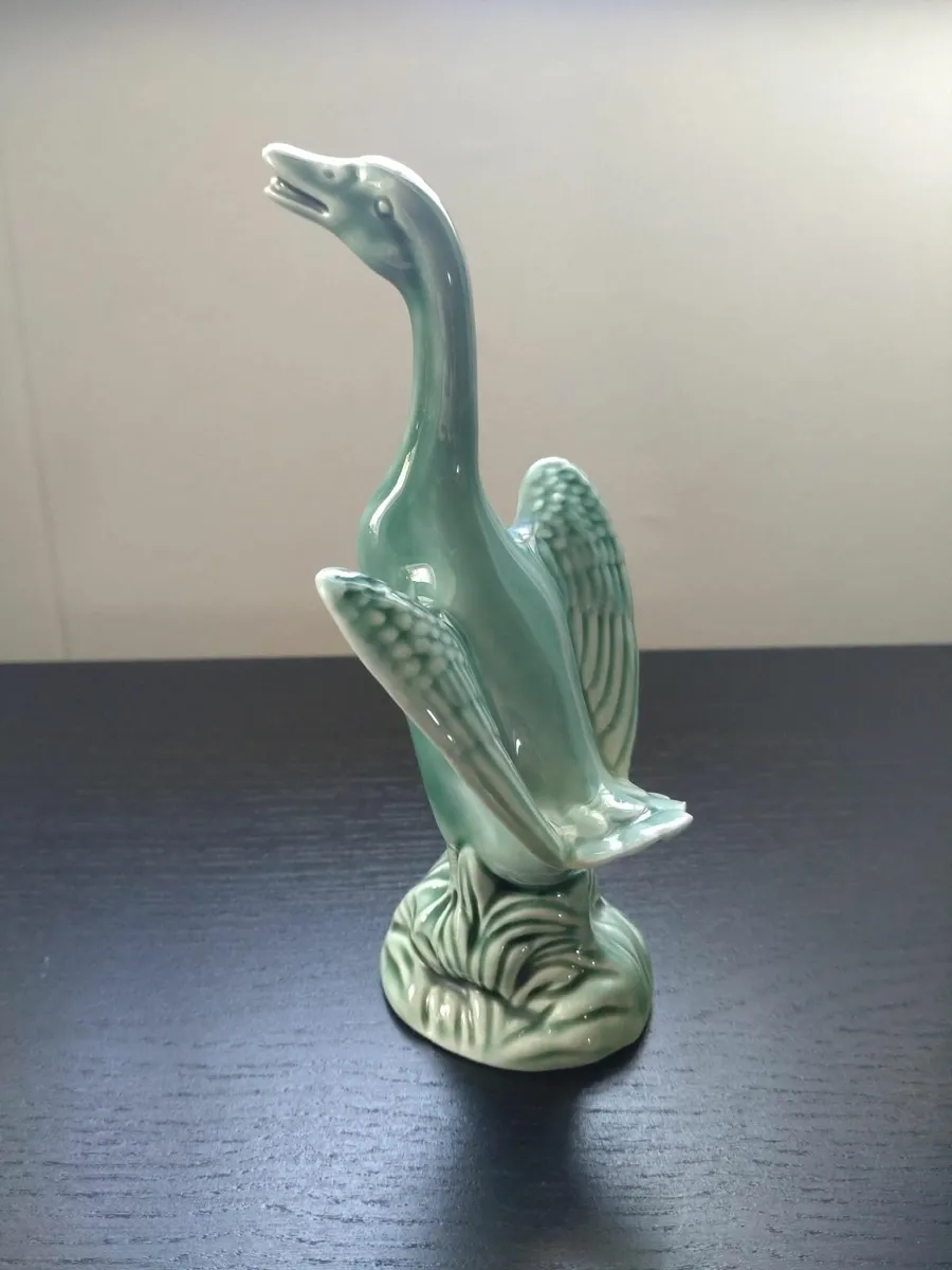 Vintage Caladen Swan - Image 1