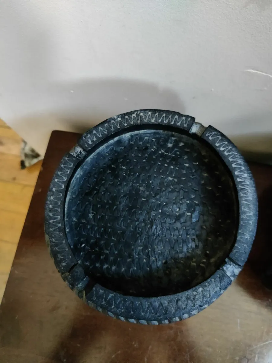 2 African Decor Ash trays - Image 3