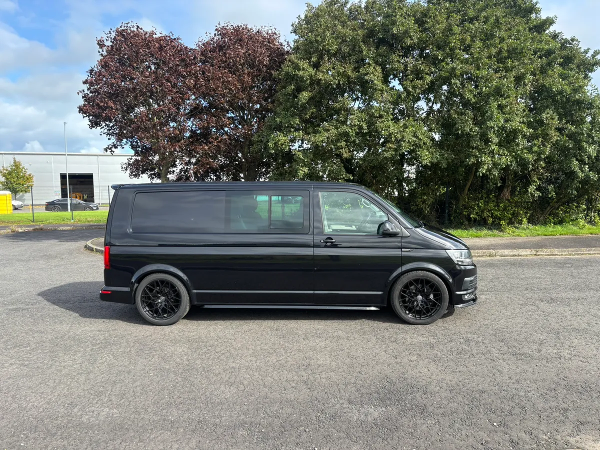 Transporter van crew cab - Image 2