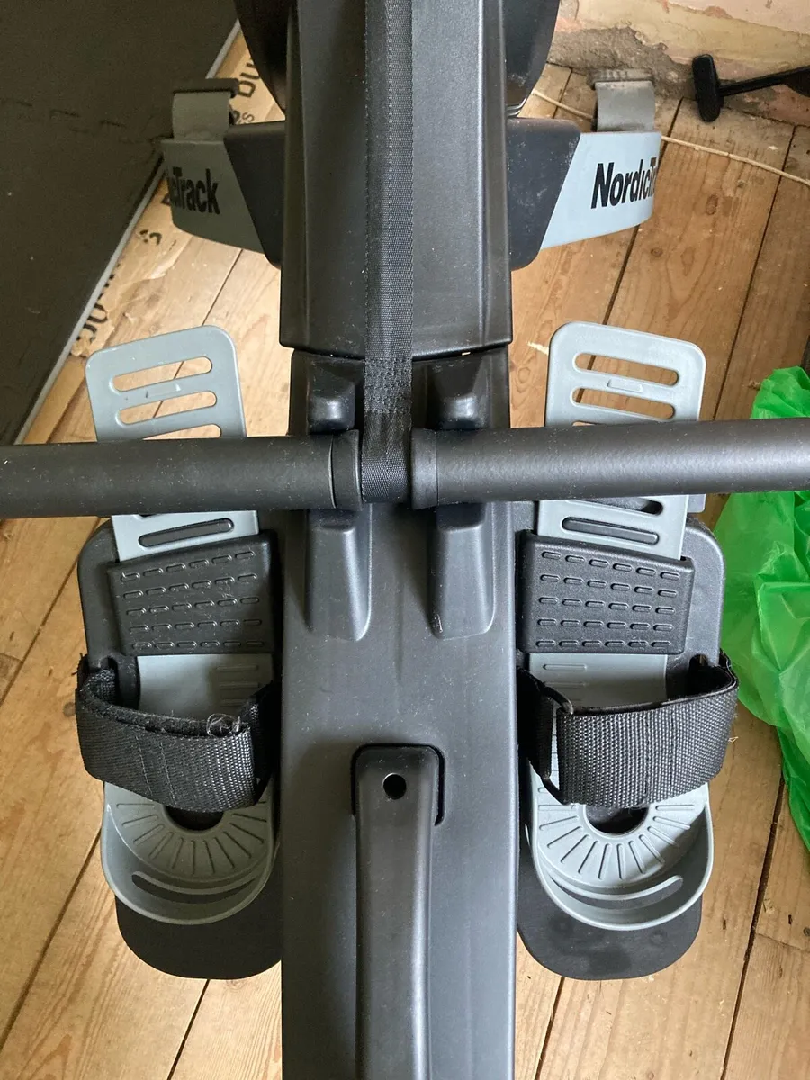 NordicTrack Rowing Machine RW600 - Image 4